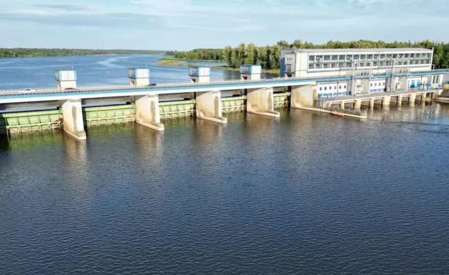  Zapora wodna w Dębe - historia i ciekawostki na temat stopnia wodnego w Dębem